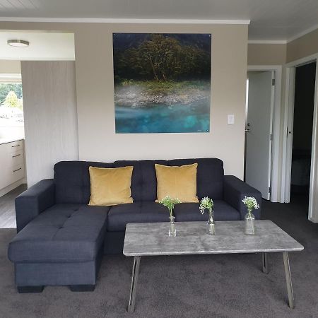 Lakeside Motel & Apartments Te Anau Luaran gambar
