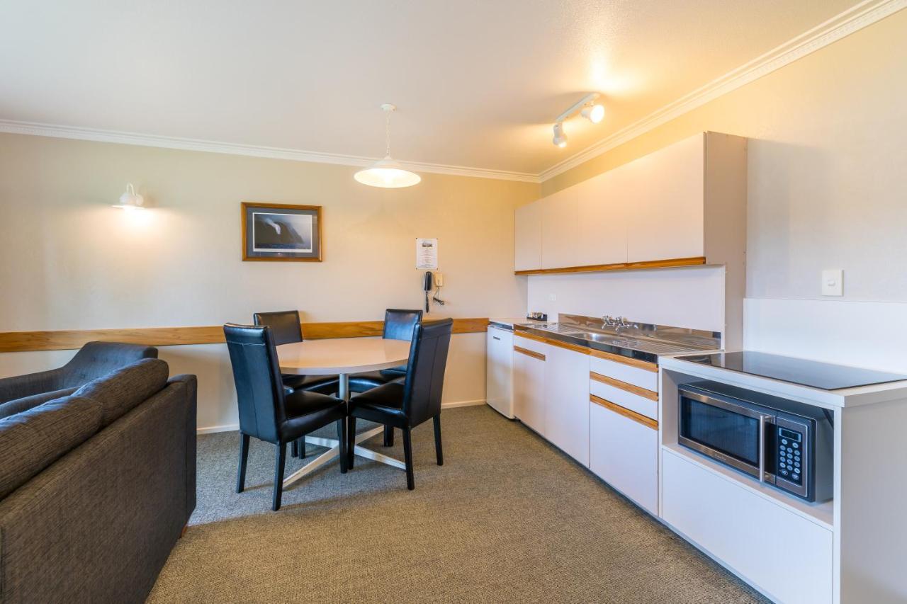 Lakeside Motel & Apartments Te Anau Luaran gambar